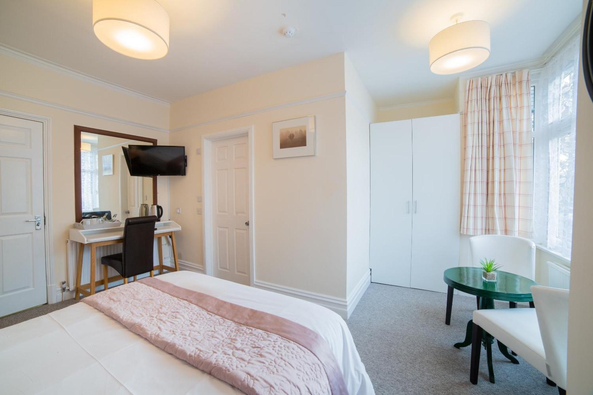 Oyo Lonsdale Guest House Оксфорд Екстер'єр фото